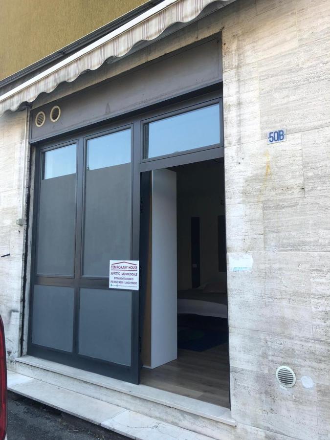 Monolocale Arredato Con Una Camera Daire Parma Dış mekan fotoğraf
